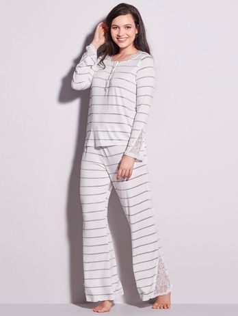 Pijama Longo Em Renda E Viscose Maya Off White