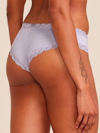 Calcinha Tanga Brasileira Em Modal E Detalhe Em Renda Lilas Mantra