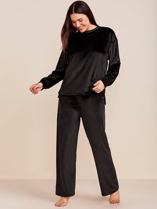 Pijama Longo Em Plush Sincronia Preto