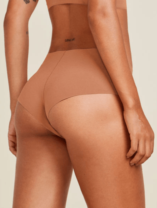 Calcinha Tanga Brasileira Em Microfibra Nude Caramelo Saloon