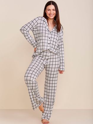 Pijama Longo Em Viscose Estampada Moments Estampa Xadrez Mescla Com Preto Moments